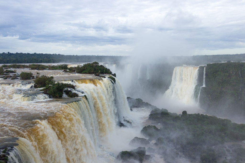 Cataratas do Iguaçú em Foz do Iguaçú