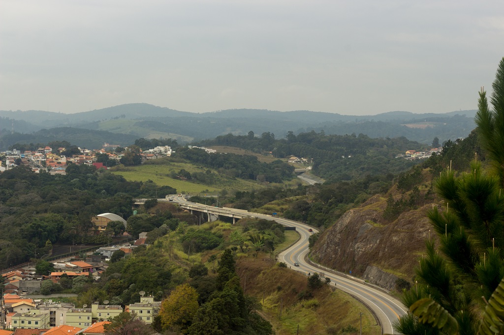 Rodovia Raposo Tavares em São Roque